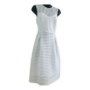 Calvin Klein white‎ eyelet sleeveless pleated waist full skirt dress size 4 new